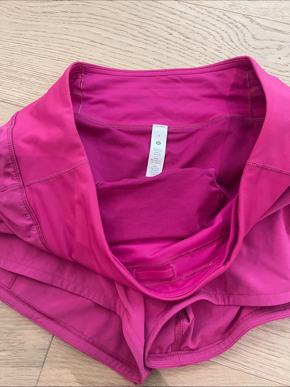 Womenās Active Short - Fuchsia Pink - Picture 3 of 5